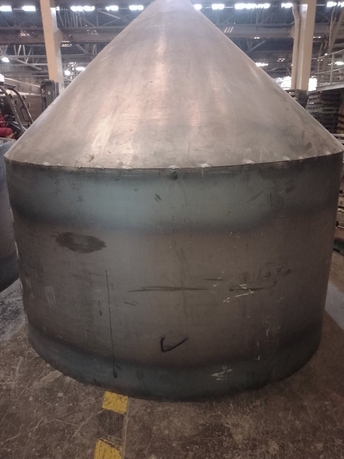 Cone section rolled and welded in the workshop
